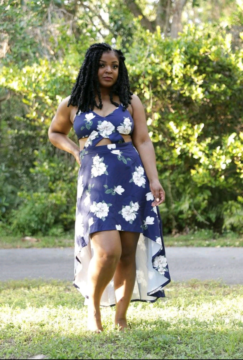 THE "FLIRTY FLORAL" DRESS  (NAVY)